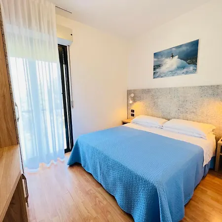 Betty Personal Style And Village