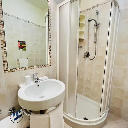 Betty Personal Style And Village Hotel Rimini