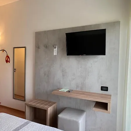 Betty Personal Style And Village Hotel Rimini