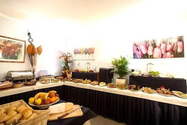 Betty Personal Style And Village 3* רימיני