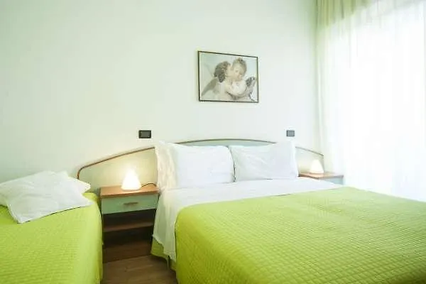 מלון Betty Personal Style And Village רימיני