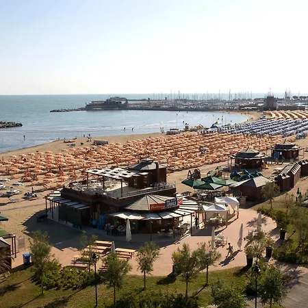 Betty Personal Style And Village