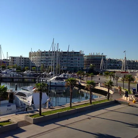 Betty Personal Style And Village Otel