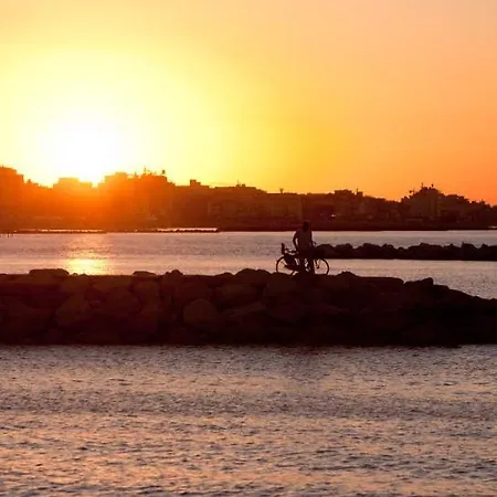 Betty Personal Style And Village リミニ