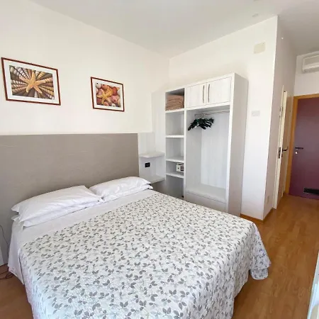 Betty Personal Style And Village Szálloda 3*