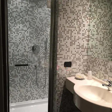 Betty Personal Style And Village 3*