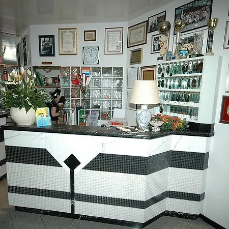 Betty Personal Style And Village 3* Rimini