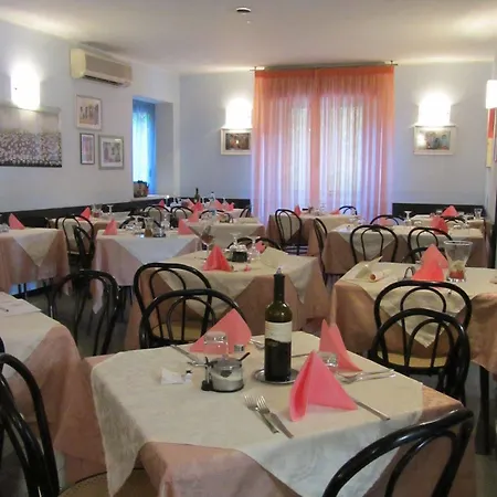 Otel Betty Personal Style And Village