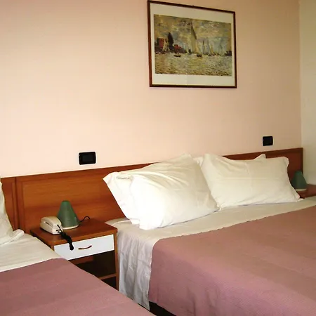 Betty Personal Style And Village 3*