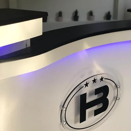 Betty Personal Style And Village Otel