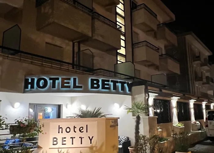 Betty Personal Style And Village Ξενοδοχείο