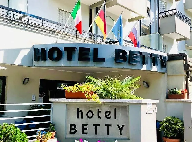 Betty Personal Style And Village Ξενοδοχείο Ρίμινι