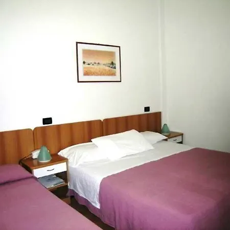 Betty Personal Style And Village 3*